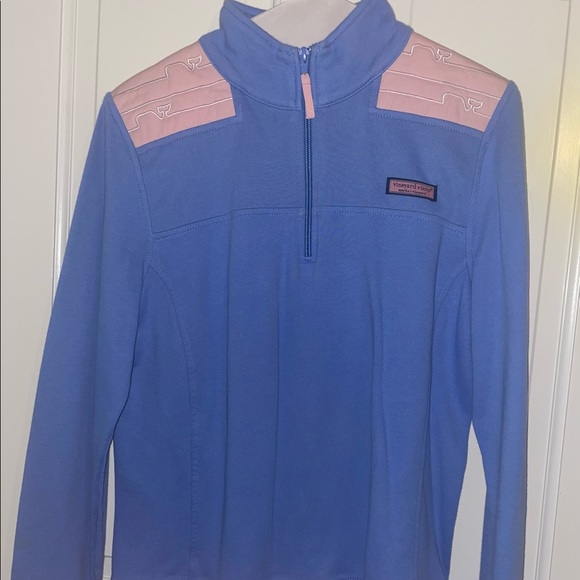 Vineyard Vines quarter-zip; size medium - Picture 1 of 3